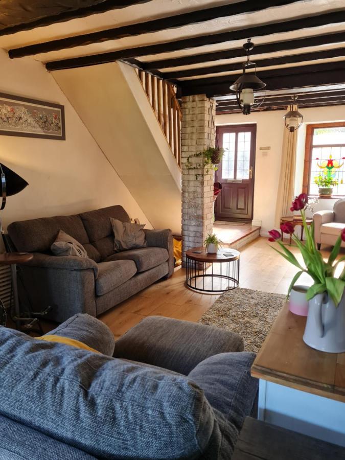 Old Road Cottage Pet Friendly Outdoors Beaches Neath Exterior foto